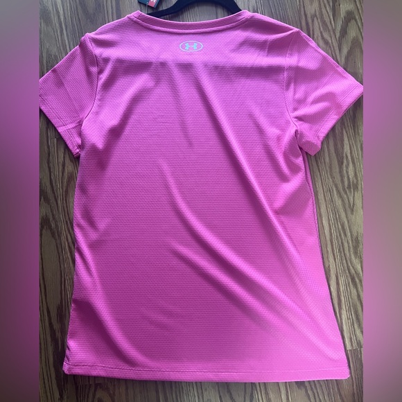 Under Armour - Picture 3 of 3